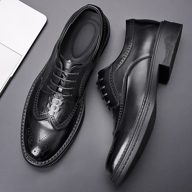 Kevät Business Casual Mekko Kengät Miesten Nahka Brogue