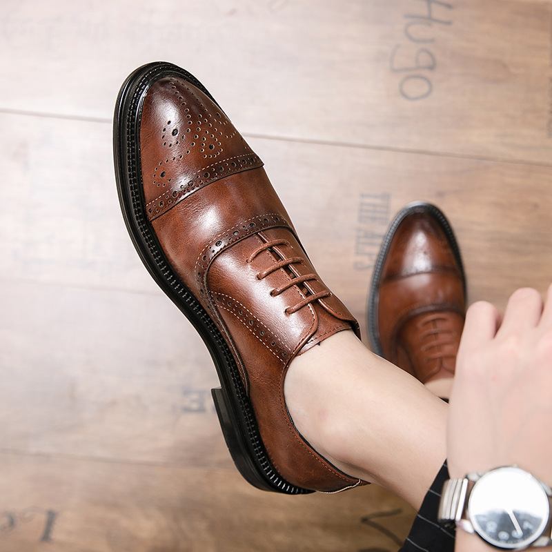 2023 Muodolliset Kengät Miesten Mustat Business Muodollinen Rento Puku Trend Marriage Brogue Shoes