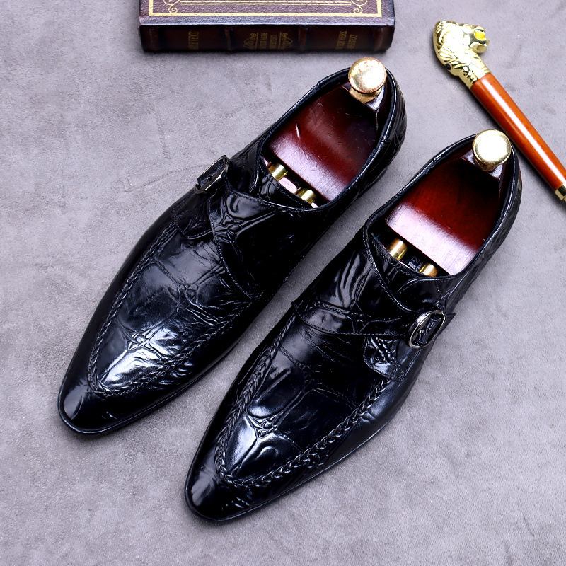 Miesten Teräväkärkiset Kengät Business Mekkokengät Brogue Retro Gentleman