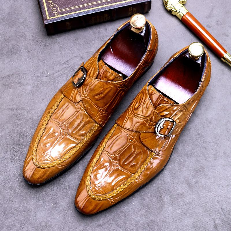 Miesten Teräväkärkiset Kengät Business Mekkokengät Brogue Retro Gentleman