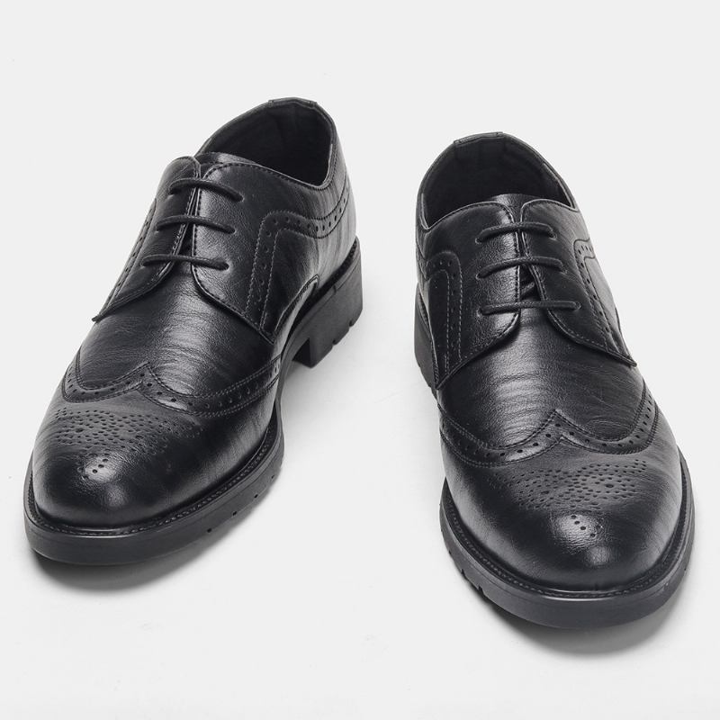 Plus Size Miesten Brogues Business Kengät Mukavat Moccasin Classic Mekkokengät Kaiverretut Derby