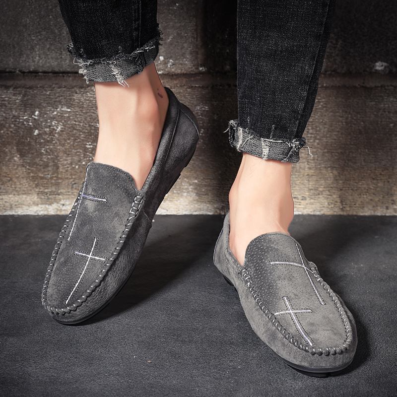 Isokokoiset Slip-on Loafers Nahka Herneet Kengät Rento Trendikkäät Miesten Retro Ajokengät Uudet