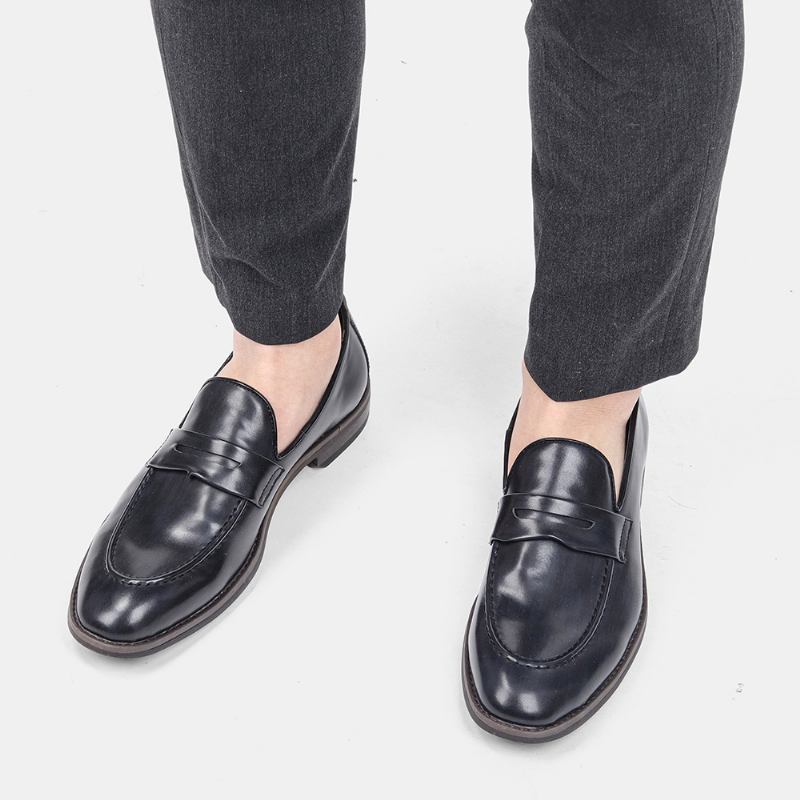 Miesten Kengät Plus Size Vapaa-ajan Mekkokengät Slip On Penny Kesäajokengät Loaferit