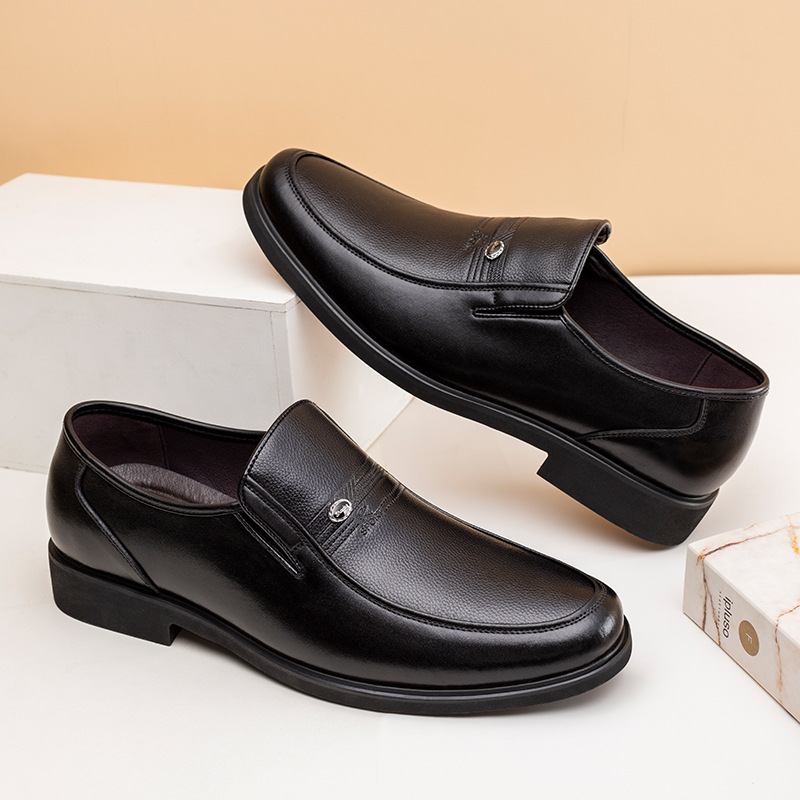 Mekko Kengät Miesten Nahka Business Casual Syksy- Ja Talvimekot Hengittävä Pehmeä Pohja Mukava Loafers Juhlapukukengät