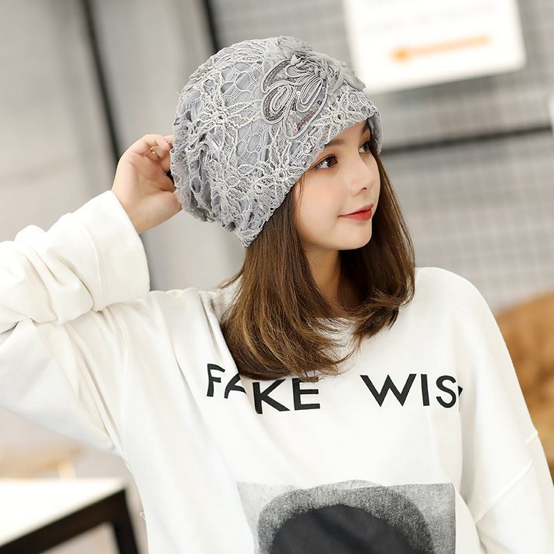 Uusi Pitsinen Three Flowers Cappped Baotou Cap Sweet Temperament Pullover Cap Kohokuvioitu Dome Cap